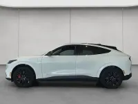 Neu Ford Mustang Mach-E Premium 202 kW (276 PS) 2025 Weiß SUV