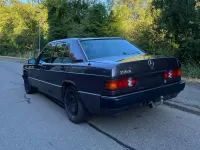 Gebraucht Mercedes 190 75 PS (55 kW) 1991 Violet Limousine