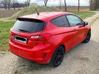 Gebraucht Ford Fiesta Trend 71 PS (52 kW) 2018 Rot Kleinwagen