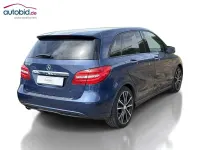 Gebraucht Mercedes B200 Sport 156 PS (114 kW) 2013 Blau metallic Kleinwagen