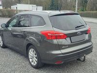 Gebraucht Ford Focus Titanium 120 PS (88 kW) 2016 Grau Kombi