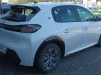 Gebraucht Peugeot e-208 Active 100 kW (136 PS) 2021 Lack weiss perlglänzend Kleinwagen
