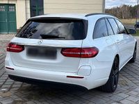 Gebraucht Mercedes E300 306 PS (225 kW) 2019 Weiß Kombi