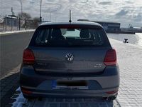 Gebraucht VW Polo Comfortline 90 PS (66 kW) 2014 Grau Kleinwagen