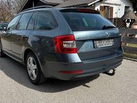 Gebraucht Skoda Octavia Ambition 150 PS (110 kW) 2017 Grau Kombi