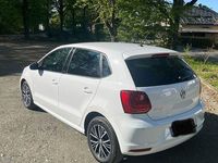 Gebraucht VW Polo Allstar 60 PS (44 kW) 2016 Weiß Limousine