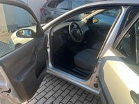 Gebraucht Ford Focus 101 PS (74 kW) 2003 Silber Limousine