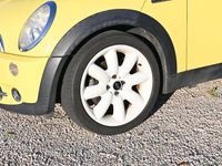Second-hand Mini Cooper 116 CP (85 kW) 2006 Galben Hatchback