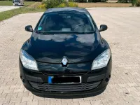Gebraucht Renault Mégane III Authentique 101 PS (74 kW) 2011 Schwarz Limousine