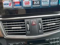 Gebraucht Mercedes E200 184 PS (135 kW) 2011 Silber Kombi