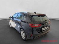 Neu Kia Ceed Comfort 140 PS (102 kW) 2025 Zilinaschwarz met. Kleinwagen