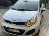 Gebraucht Kia Rio 75 PS (55 kW) 2012 Silber Limousine