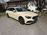 Gebraucht Mercedes E220 194 PS (142 kW) 2021 Gelb Kombi
