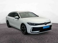 Gebraucht VW Passat R-line 150 PS (110 kW) 2024 Pure white Kombi