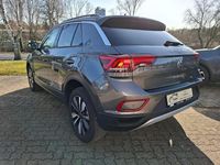 Gebraucht VW T-Roc Move 116 PS (85 kW) 2024 Grau SUV
