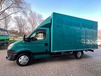 Gebraucht Iveco Daily 170 PS (125 kW) 2012 Grün Van / Kleinbus