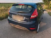 Gebraucht Ford Fiesta 60 PS (44 kW) 2010 Blau Kleinwagen