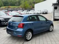 Gebraucht VW Polo LOUNGE 90 PS (66 kW) 2015 Blau Limousine