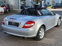 Second-hand Mercedes SLK200 163 CP (119 kW) 2004 Argintiu Cabrio