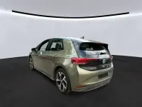 Gebraucht VW ID.3 Pro 150 kW (204 PS) 2024 Dark olivine green metallic Kleinwagen