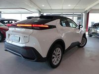 Gebraucht Toyota C-HR Team 197 PS (144 kW) 2024 Super white 2/dach und spiegel schw SUV