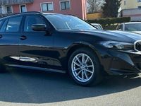 Gebraucht BMW 318 156 PS (114 kW) 2023 Schwarz uni Kombi