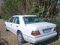 Brugt Mercedes E280 193 HK (141 kW) 1993 Hvid Sedan