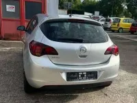 Gebraucht Opel Astra 116 PS (85 kW) 2012 Silber Limousine