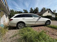 Gebraucht Mercedes C220 194 PS (142 kW) 2019 Weiß Kombi