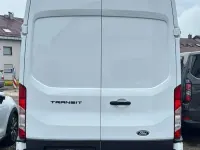 Nowe Ford Transit 165 KM (121 kW) 2026 Biały Minivan