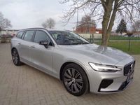 gebraucht Volvo V60 B4 Benzin Plus Dark Fahrassistenz Paket