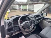 Gebraucht VW T6 102 PS (75 kW) 2016 Candyweiss Van