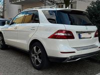 Gebraucht Mercedes ML350 258 PS (189 kW) 2012 Weiß SUV