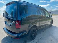 Gebraucht VW Caddy Maxi 150 PS (110 kW) 2016 Schwarz Van / Kleinbus