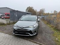 Gebraucht Toyota Avensis Edition-S 147 PS (108 kW) 2017 Grau Kombi
