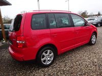 Gebraucht VW Touran Highline 116 PS (85 kW) 2003 Rot Van / Kleinbus