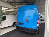 Usata Renault Master 150 CV (110 kW) 2021 Blu Monovolume