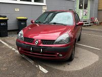 Używany Renault Clio II 58 KM (42 kW) 2001 Czerwony Hatchback