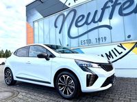 Neu Renault Clio V Techno 90 PS (66 kW) 2025 Arktis weiß Kleinwagen