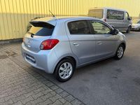 Gebraucht Mitsubishi Space Star 80 PS (58 kW) 2014 Silber Van / Kleinbus