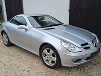 Second-hand Mercedes SLK200 163 CP (119 kW) 2006 Argintiu Cabrio