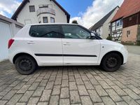Gebraucht Skoda Fabia 70 PS (51 kW) 2009 Weiß Kleinwagen