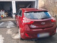 Gebraucht Hyundai i30 110 PS (80 kW) 2015 Rot Kombi