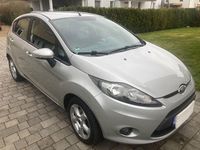 Gebraucht Ford Fiesta Trend 82 PS (60 kW) 2009 Silber Kleinwagen