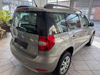 Gebraucht Skoda Yeti Active 110 PS (80 kW) 2017 Beige SUV