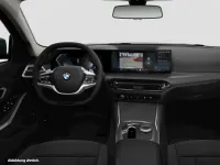 Gebraucht BMW 320 184 PS (135 kW) 2025 Grau Kombi