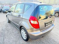 Gebraucht Mercedes A160 Classic 82 PS (60 kW) 2010 Grau Van / Kleinbus