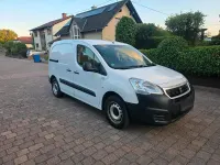 Gebraucht Peugeot Partner 99 PS (72 kW) 2018 Weiß Van / Kleinbus