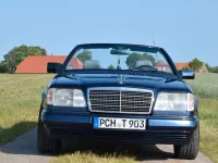 Gebraucht Mercedes E220 150 PS (110 kW) 1995 Blau Cabrio