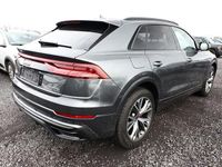 Gebraucht Audi Q8 Ambiente 340 PS (250 kW) 2022 Grau metallic SUV